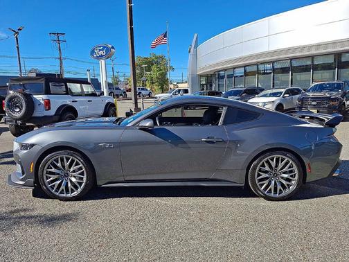 2025 Ford Mustang GT