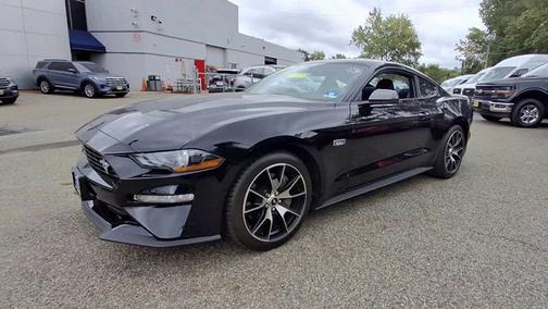 2020 Ford Mustang I4