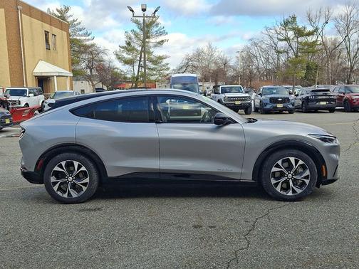 2021 Ford Mustang Mach-E PREMIUM