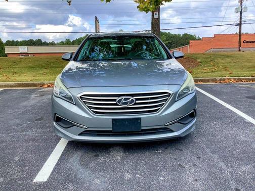 2016 Hyundai SONATA SE