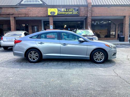 2016 Hyundai SONATA SE