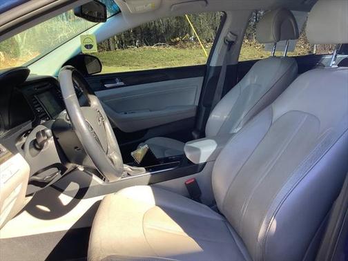 2017 Hyundai SONATA Limited