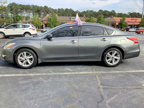 Gun Metallic 2015 Nissan Altima 2.5 SV