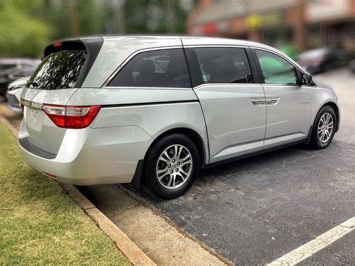 Silver / Aluminum 2013 Honda Odyssey EX