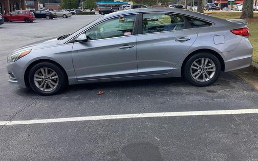 2016 Hyundai SONATA SE