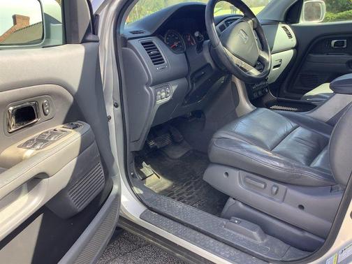 Silver / Aluminum 2006 Honda Pilot EX-L