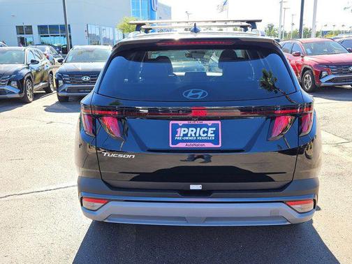 2025 Hyundai TUCSON SEL