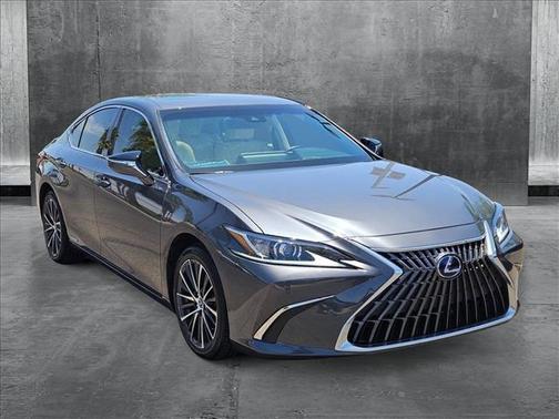 2022 Lexus ES 300h Base