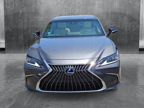 2022 Lexus ES 300h Base