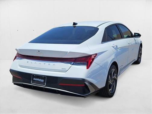 2025 Hyundai ELANTRA HEV Limited