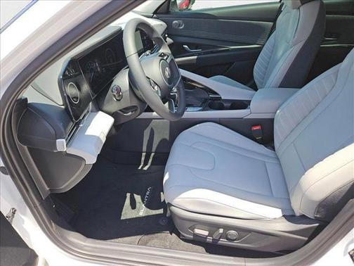 2025 Hyundai ELANTRA HEV Limited