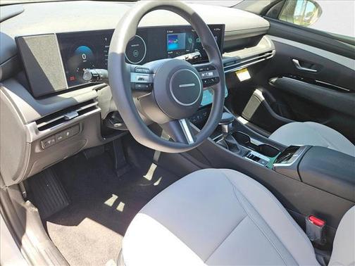 2025 Hyundai SANTA CRUZ SEL Activity