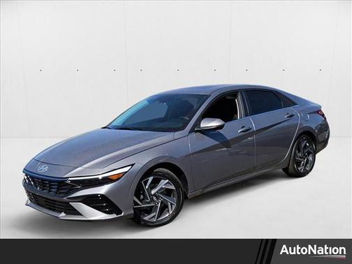 2025 Hyundai ELANTRA SEL