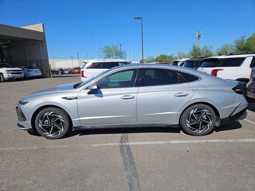 2024 Hyundai SONATA SEL