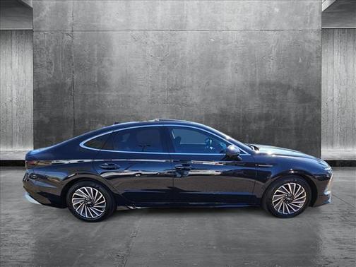 2024 Hyundai SONATA Hybrid Limited
