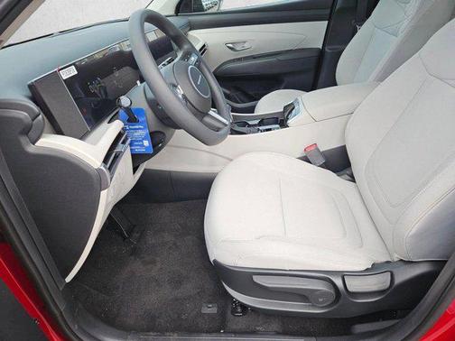 Ultimate Red 2026 Hyundai TUCSON SE