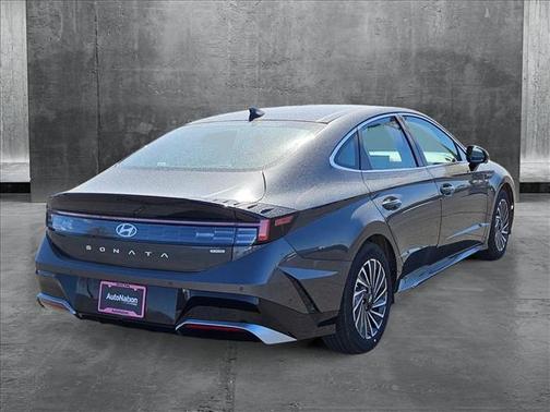 2025 Hyundai SONATA Hybrid Limited