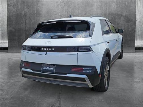 2025 Hyundai IONIQ 5 SEL