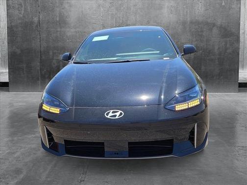 2025 Hyundai IONIQ 6 SE