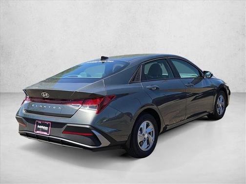 Amazon Gray 2026 Hyundai ELANTRA SE