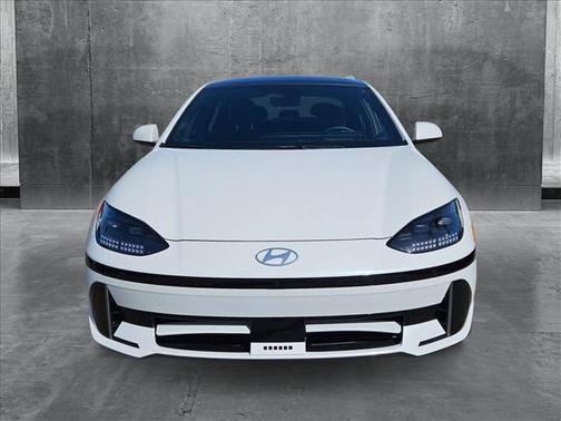 2025 Hyundai IONIQ 6 Limited