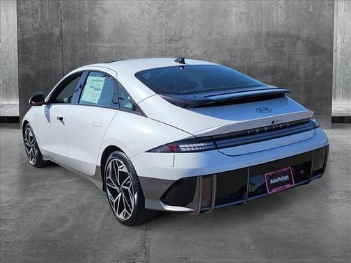 2025 Hyundai IONIQ 6 Limited