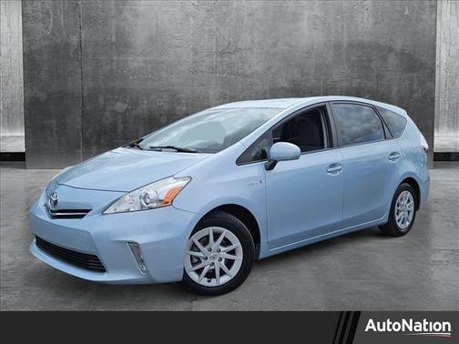 2014 Toyota Prius v Three