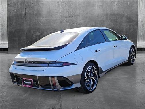 2025 Hyundai IONIQ 6 Limited