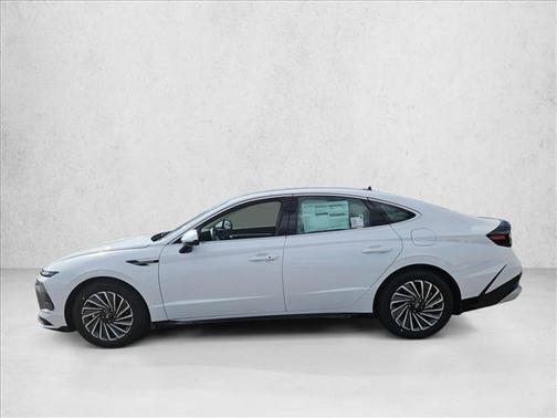 2026 Hyundai SONATA Hybrid SE