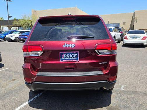 2021 Jeep Grand Cherokee Laredo