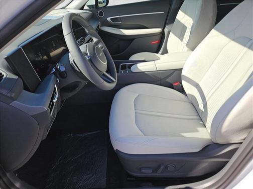 2026 Hyundai SONATA SEL