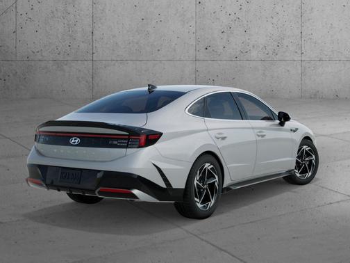 2026 Hyundai SONATA SEL