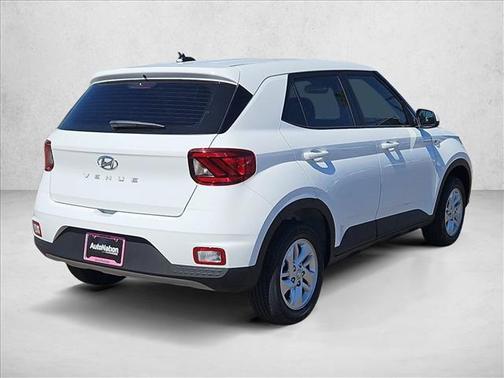 Lunar White 2026 Hyundai VENUE SE