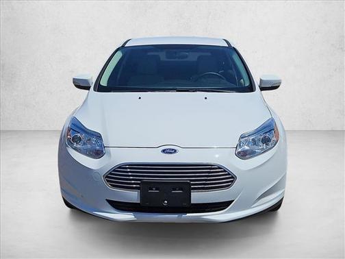 Oxford White 2014 Ford Focus Electric Base