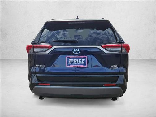 2019 Toyota RAV4 Hybrid SE