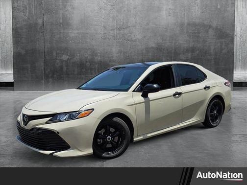 2018 Toyota Camry Hybrid LE