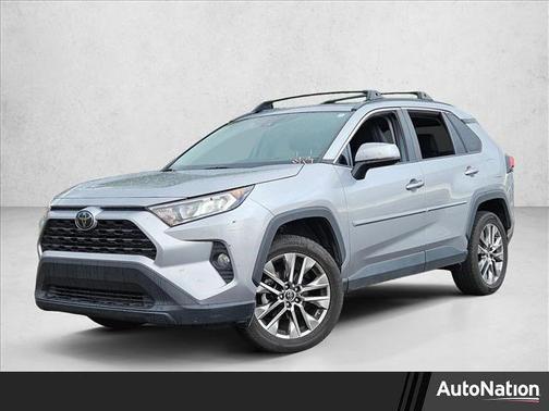 2019 Toyota RAV4 XLE Premium