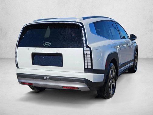 Snow White Pearl 2026 Hyundai IONIQ 9 SE