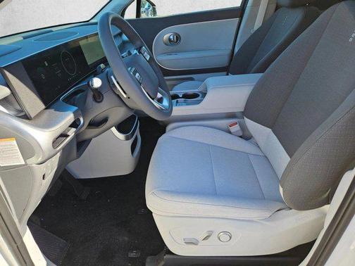 Snow White Pearl 2026 Hyundai IONIQ 9 SE