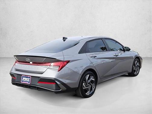 2025 Hyundai ELANTRA HEV SEL Sport