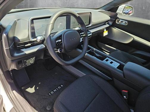 2025 Hyundai IONIQ 6 SE