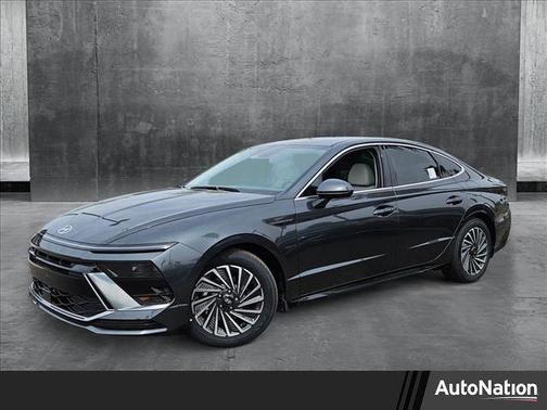 2025 Hyundai SONATA Hybrid SE
