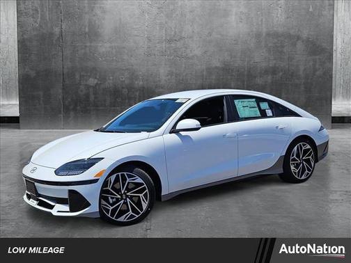 2025 Hyundai IONIQ 6 SEL