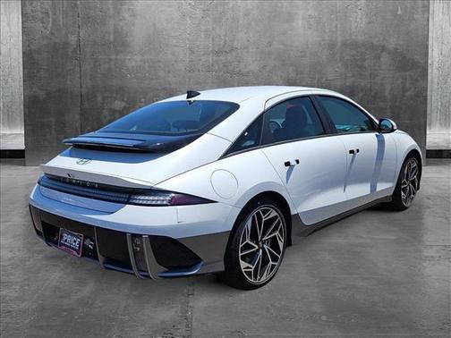 2025 Hyundai IONIQ 6 SEL