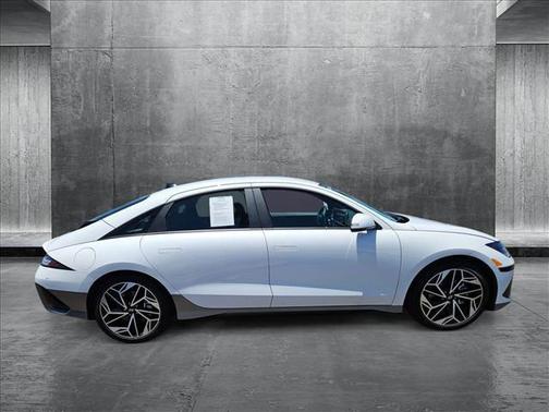 2025 Hyundai IONIQ 6 SEL