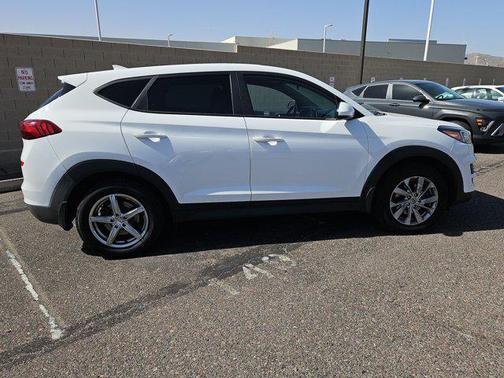 Winter White 2020 Hyundai TUCSON SE