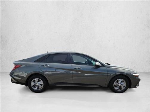 Amazon Gray 2025 Hyundai ELANTRA SE
