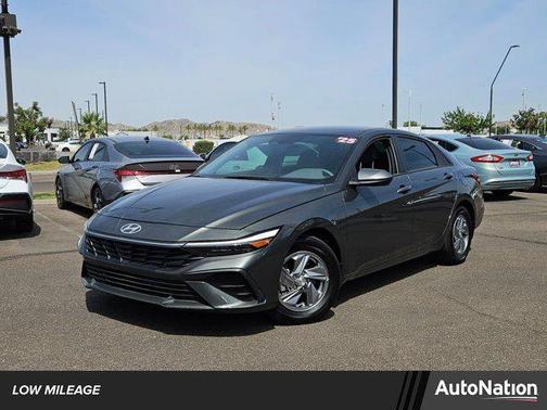 Amazon Gray 2025 Hyundai ELANTRA SE