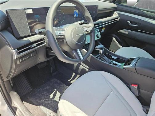 2025 Hyundai SANTA CRUZ SEL Activity
