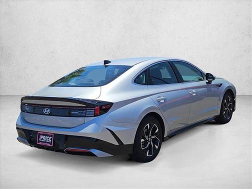 Aero Silver 2024 Hyundai SONATA SEL